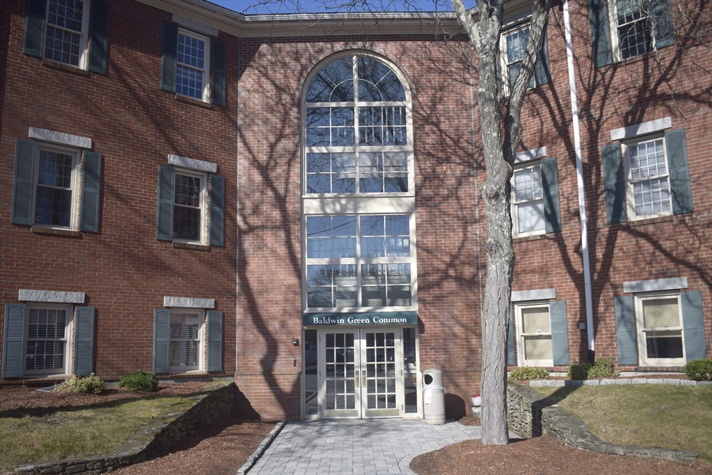 3 Baldwin Green Cmn # 104