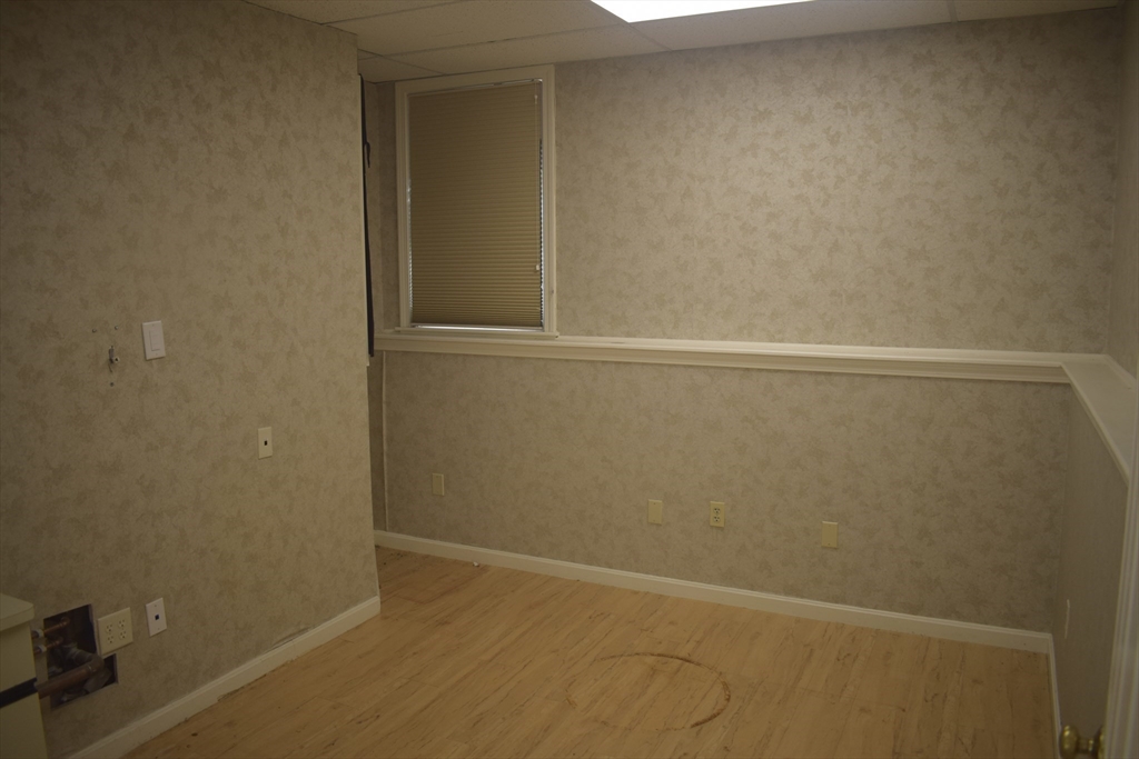 3 Baldwin Green Cmn # 104