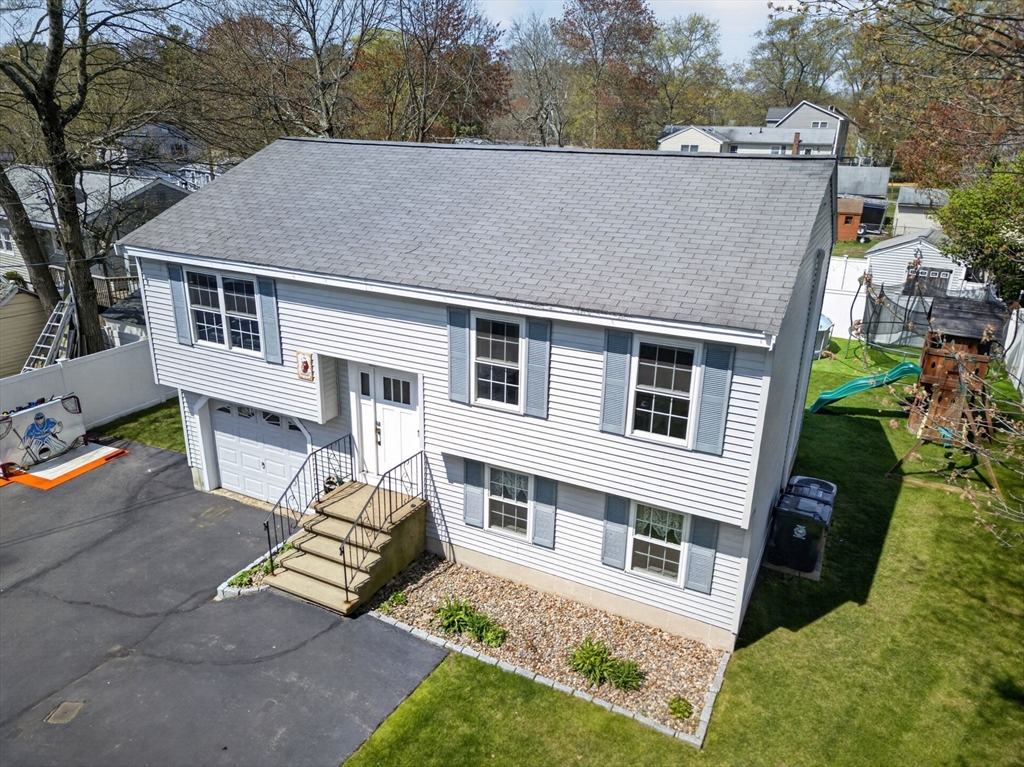 111R Grove Ave