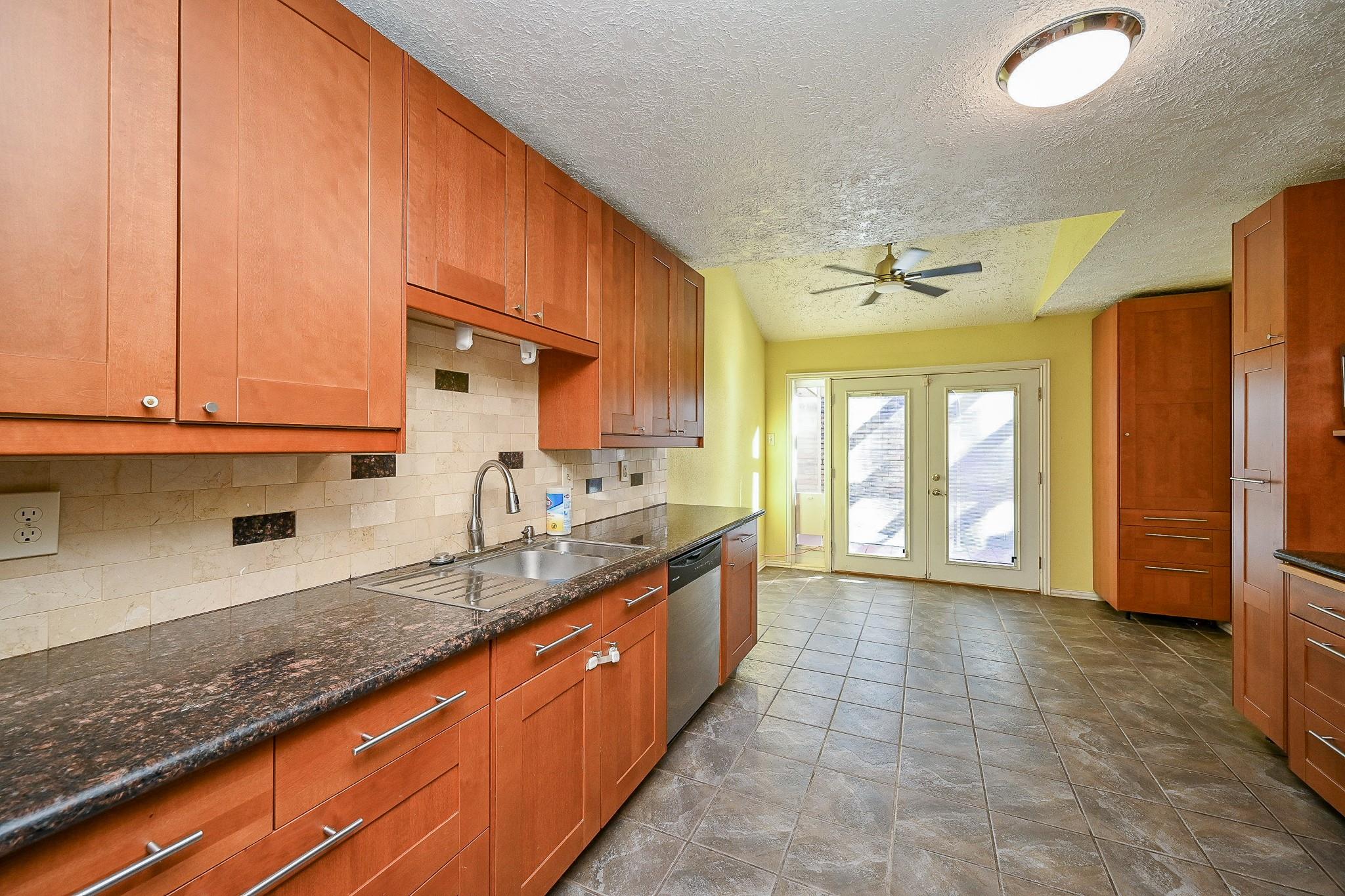 13814 Peach Hollow Lane