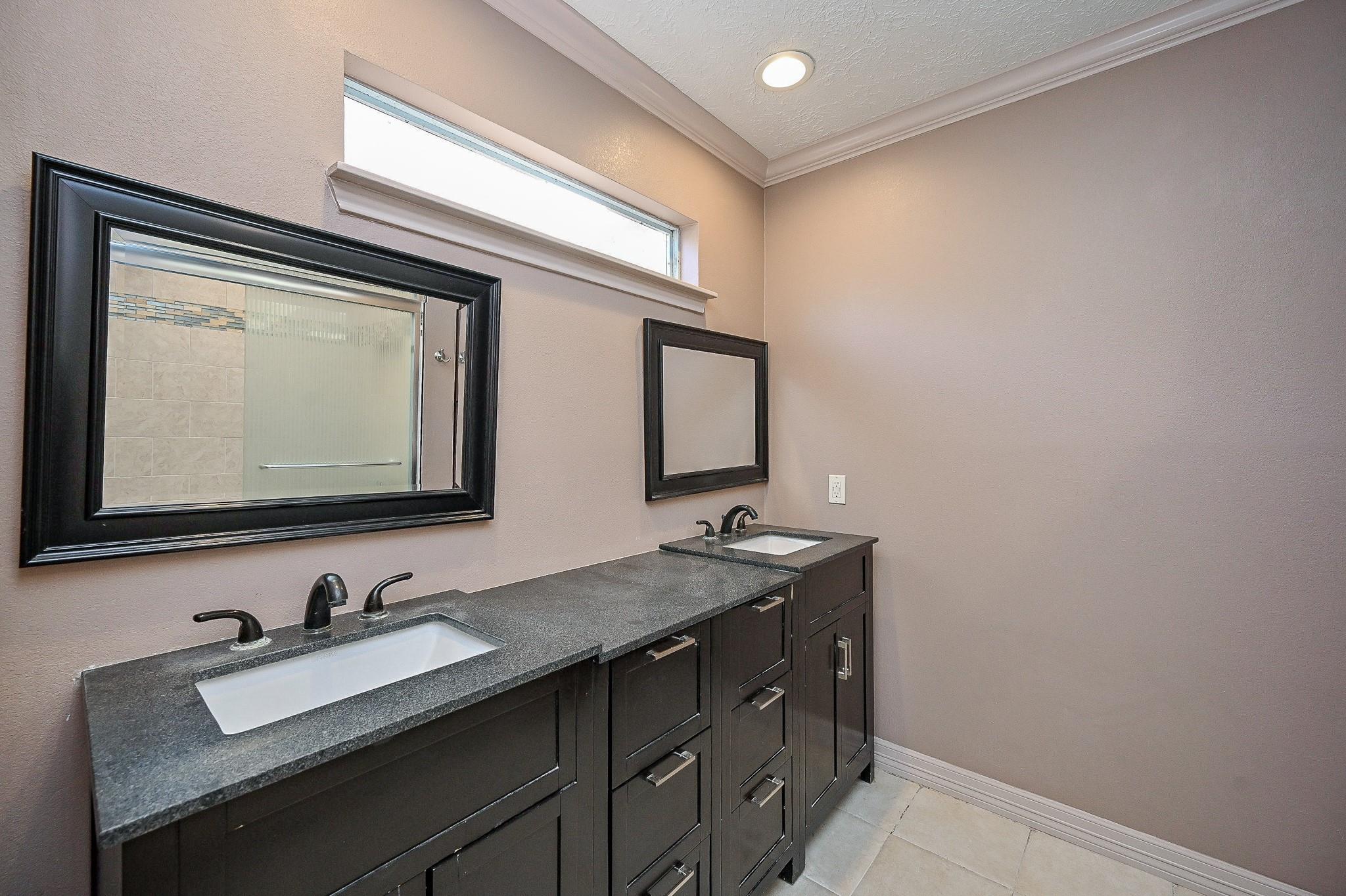 13814 Peach Hollow Lane