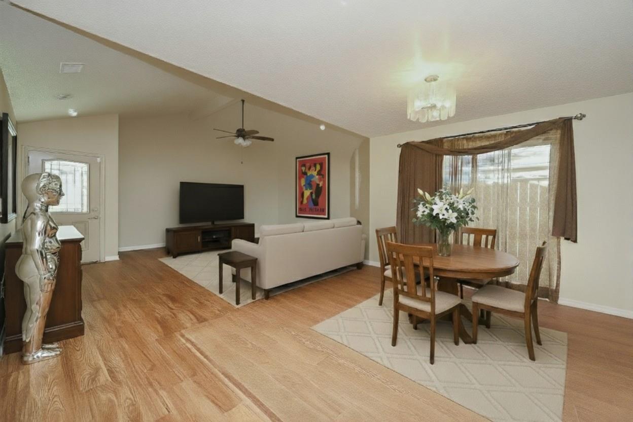 13814 Peach Hollow Lane