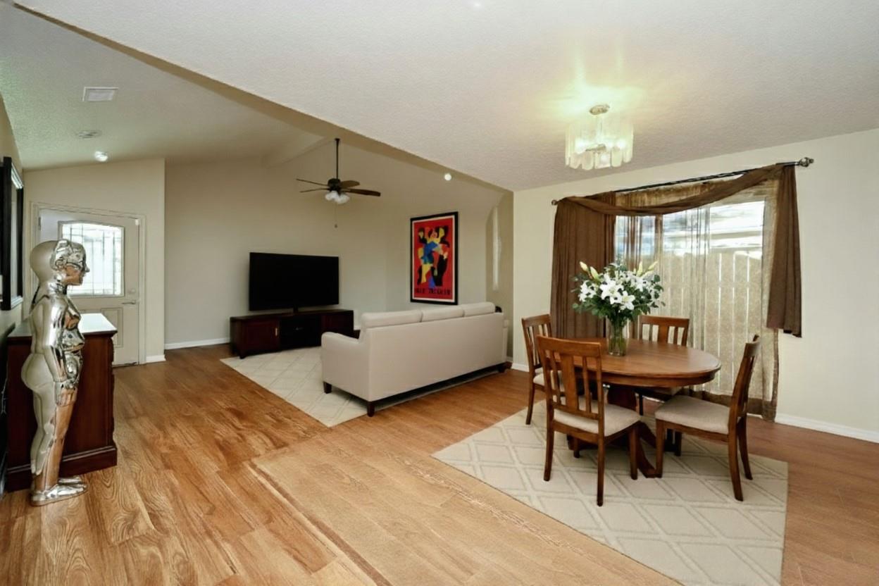 13814 Peach Hollow Lane