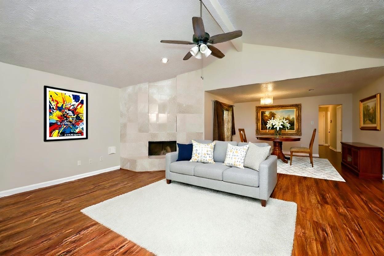 13814 Peach Hollow Lane