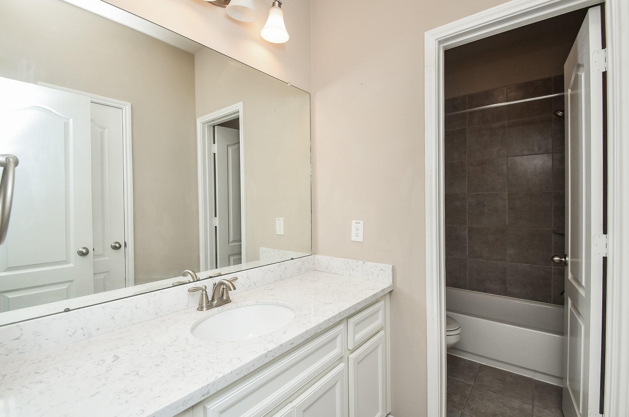7718 Collina Landing Trail