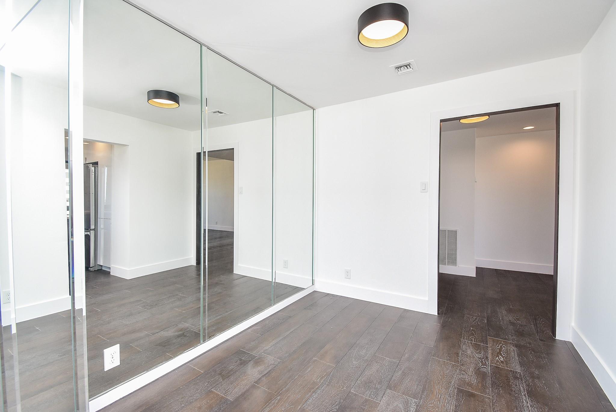 49 Briar Hollow Lane # 406