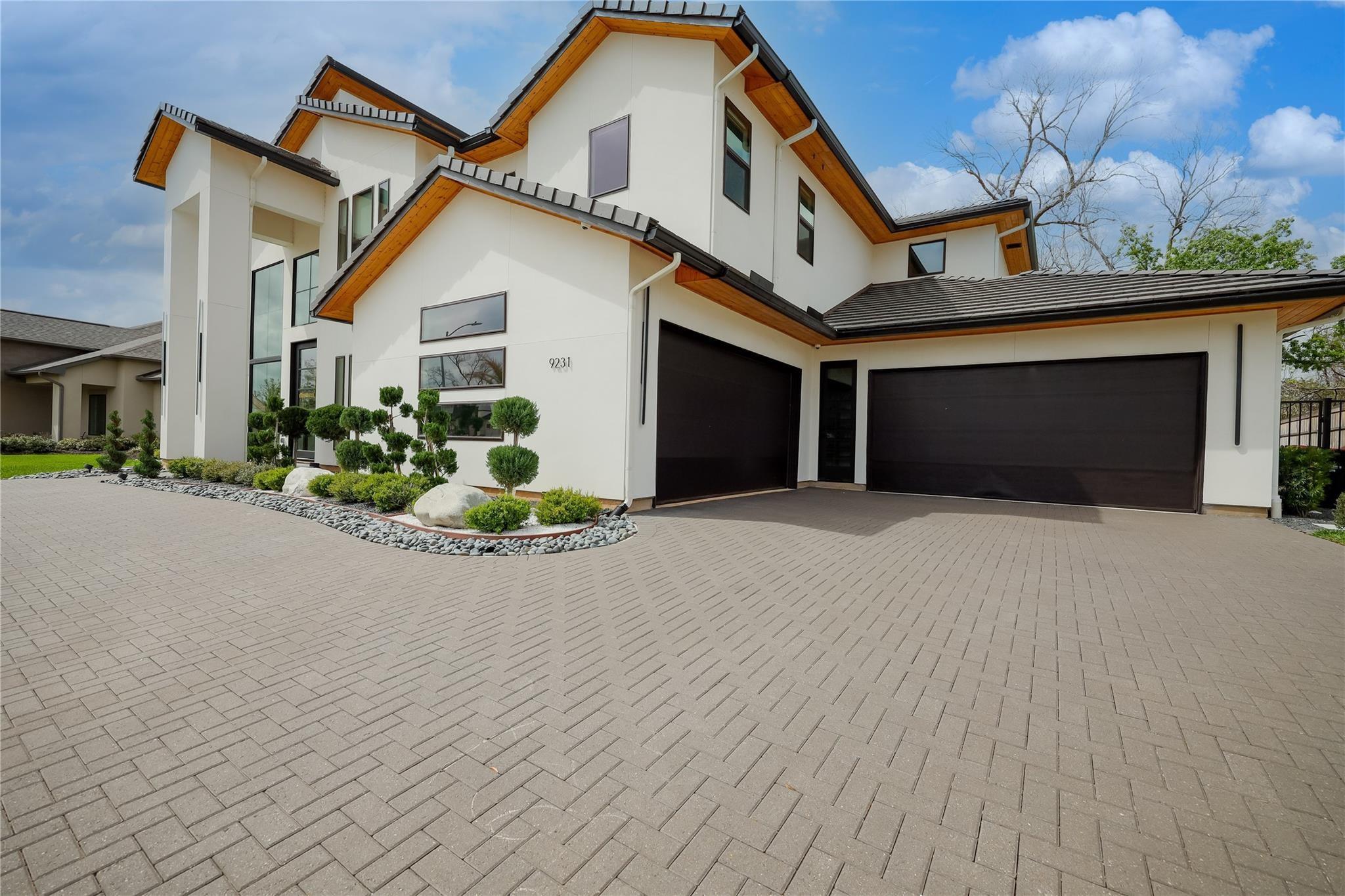 9231 Fox Bend Lane