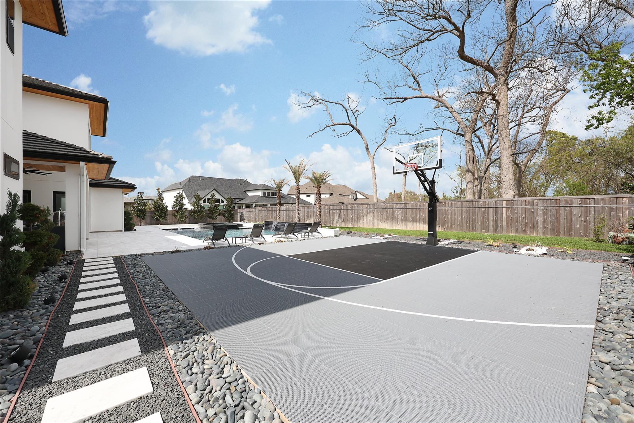 9231 Fox Bend Lane