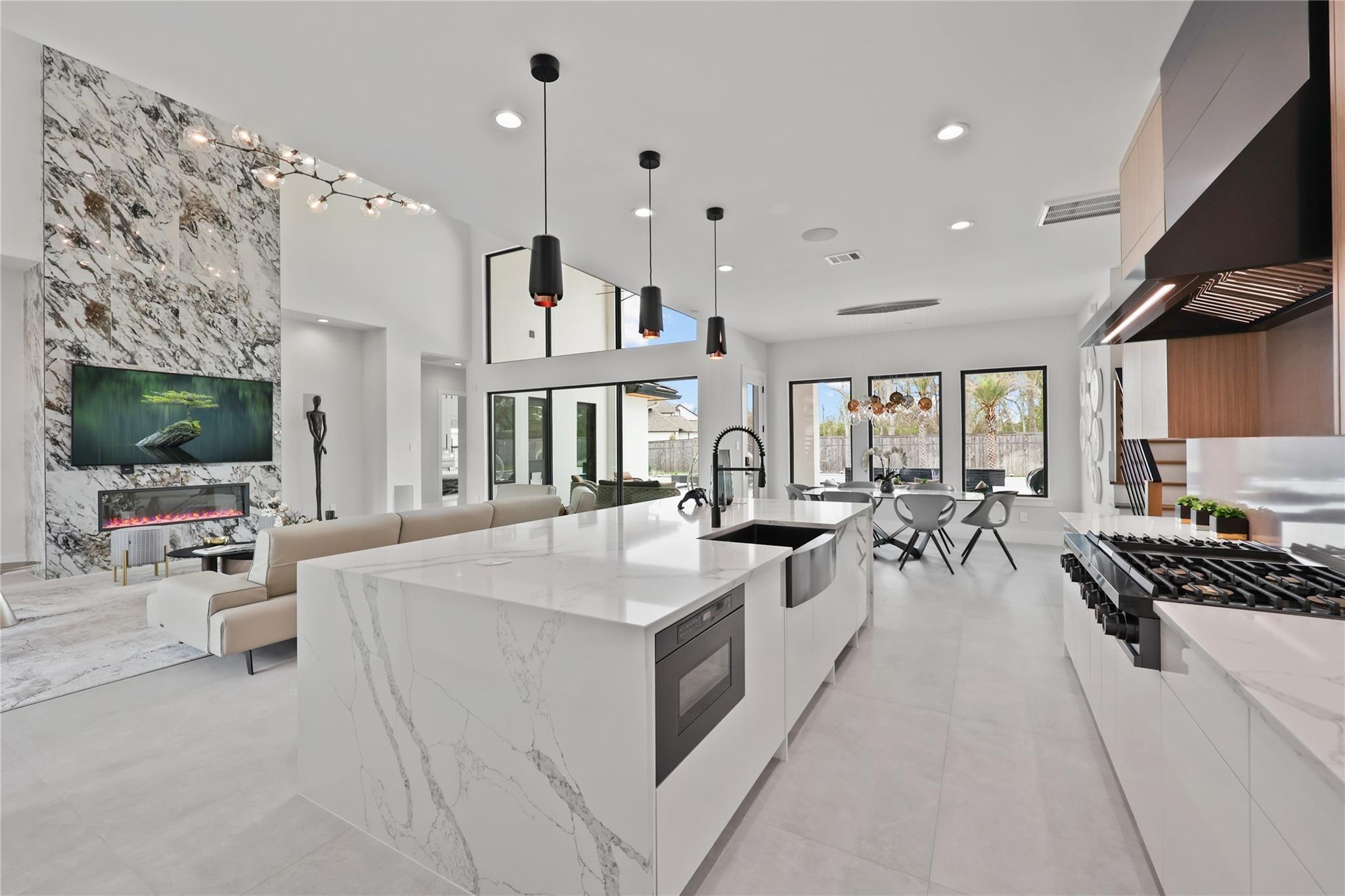 9231 Fox Bend Lane