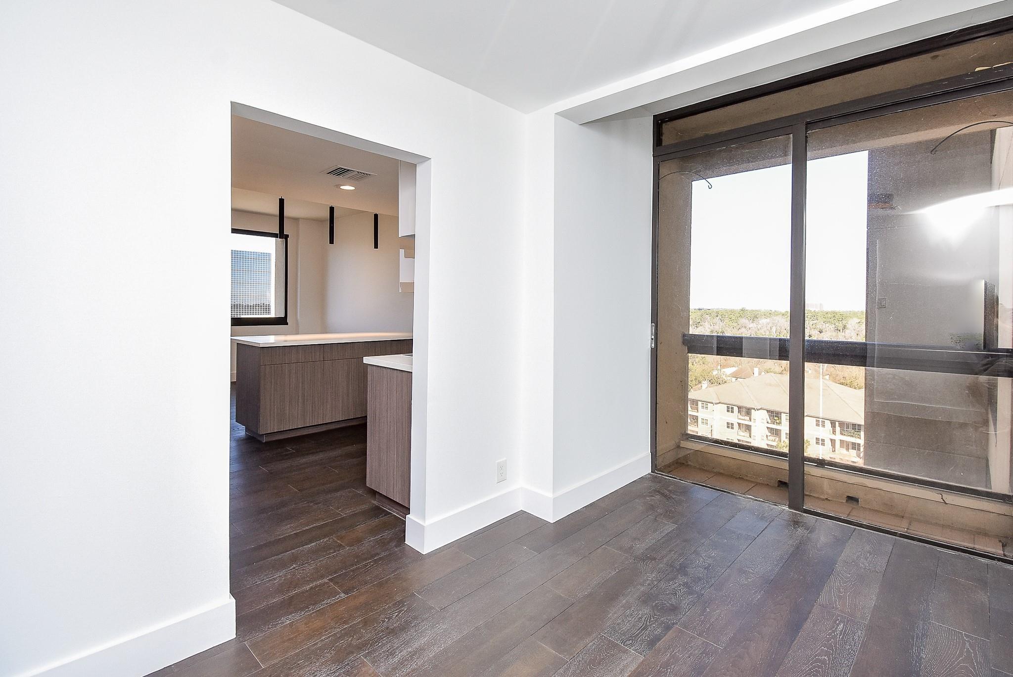 49 Briar Hollow Lane # 1106