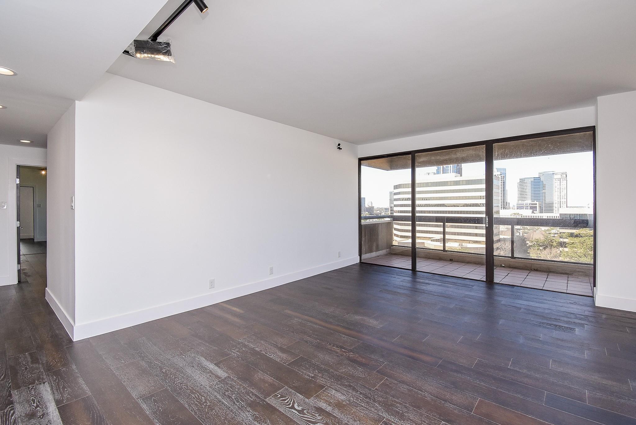 49 Briar Hollow Lane # 1106