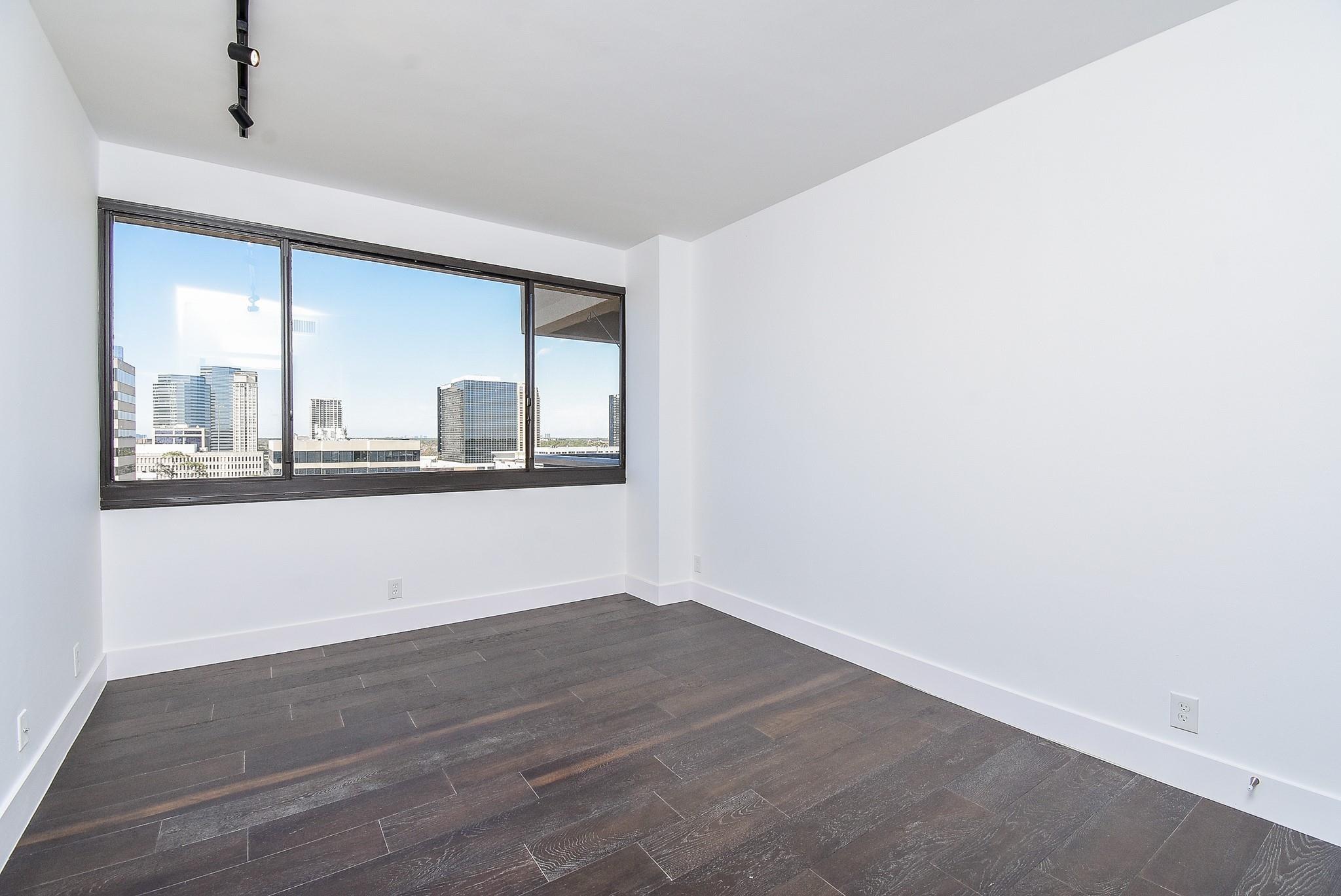49 Briar Hollow Lane # 1106