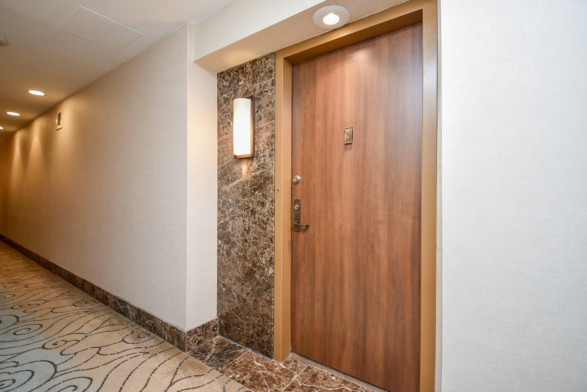 49 Briar Hollow Lane # 1106