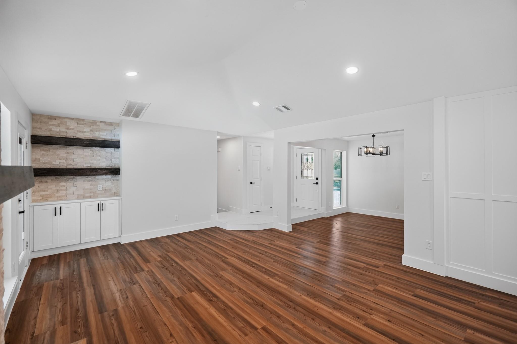5302 Arbor Vitae Drive
