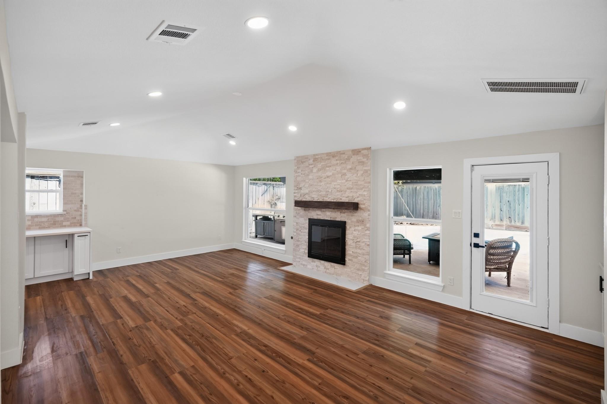 5302 Arbor Vitae Drive