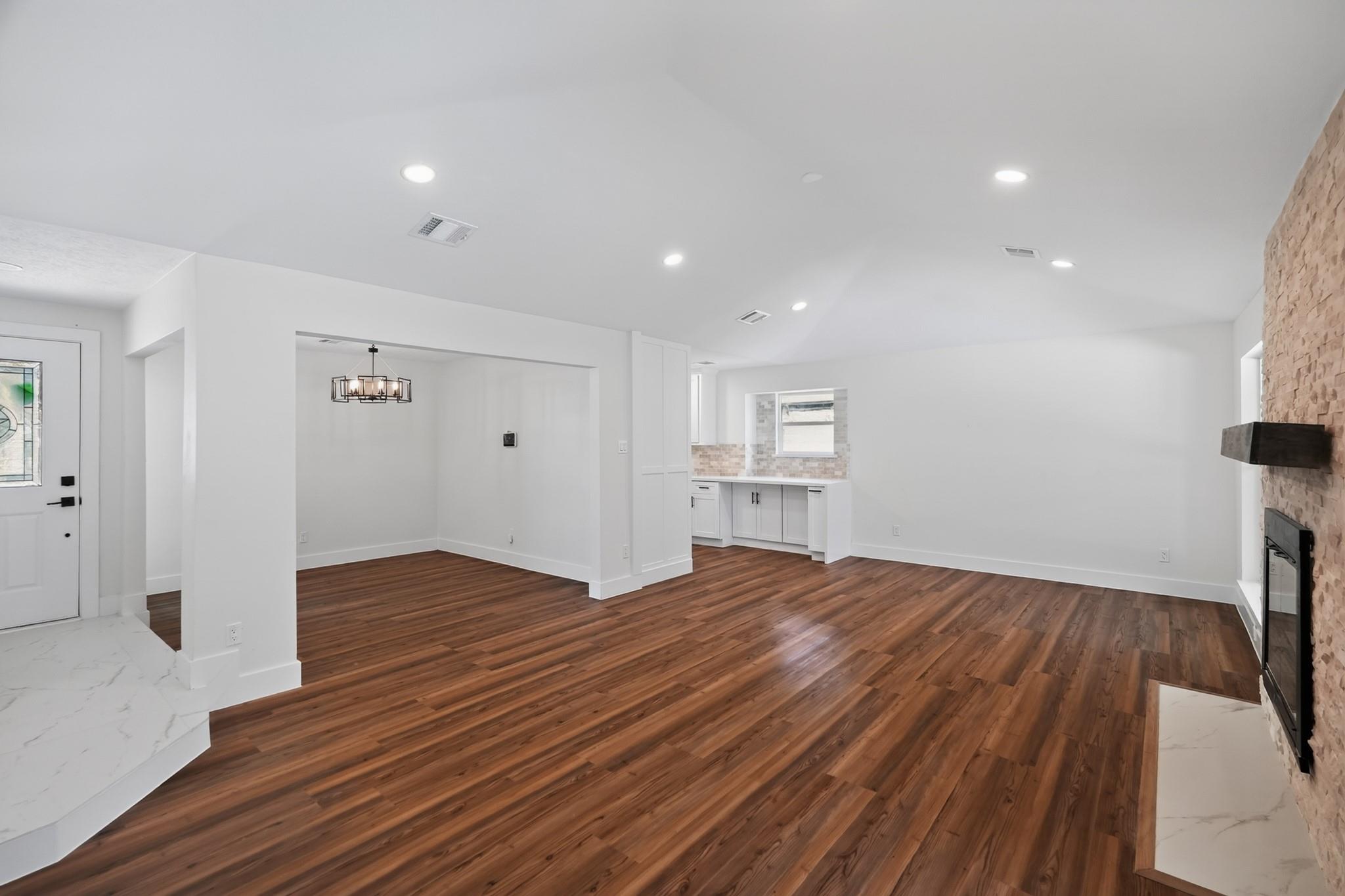 5302 Arbor Vitae Drive