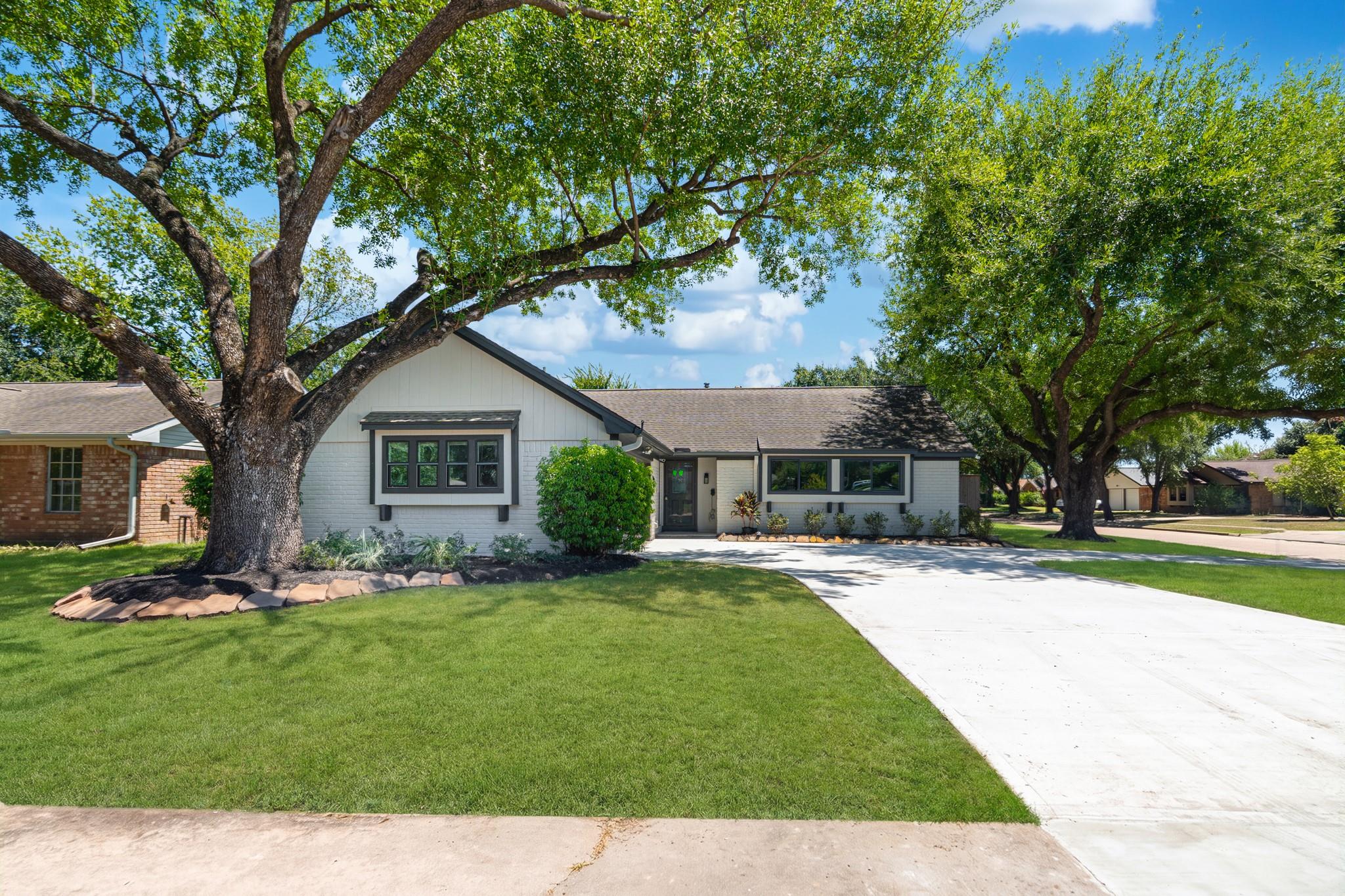 5302 Arbor Vitae Drive