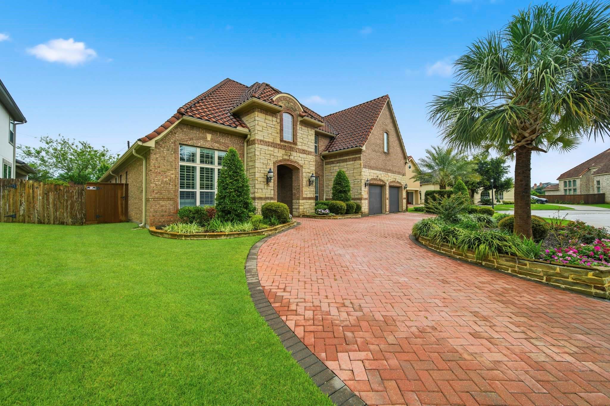 9606 Stonecross Bend Drive