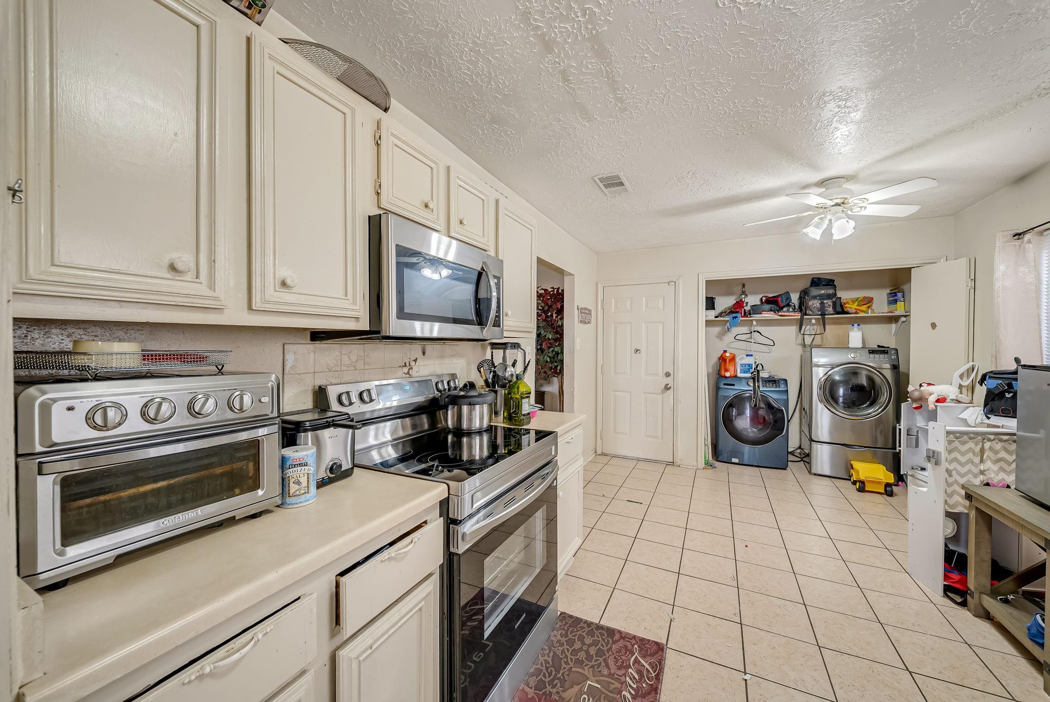 16214 N Bend Drive