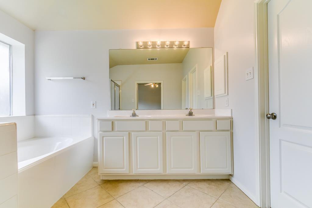 16802 Village View Trail