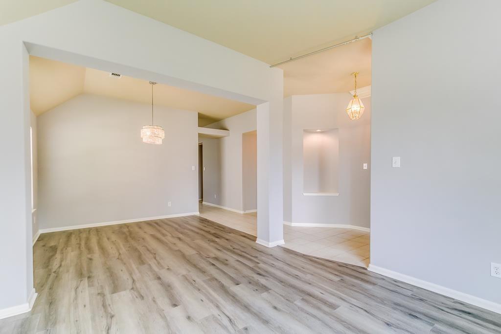 16802 Village View Trail