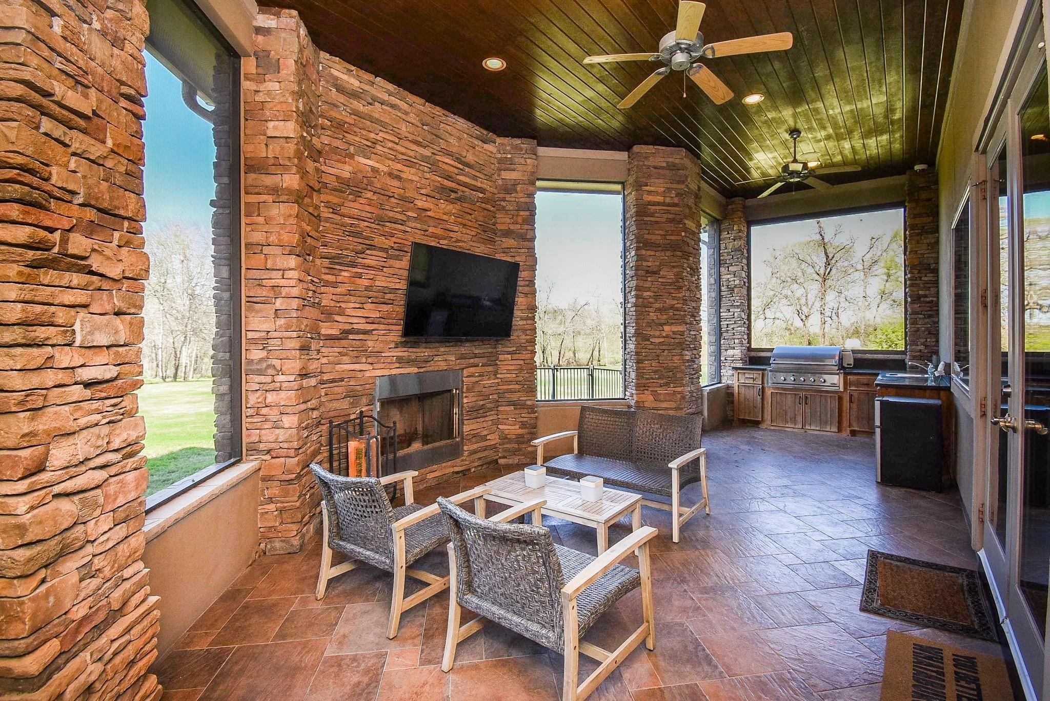 2819 Palmetto Bend