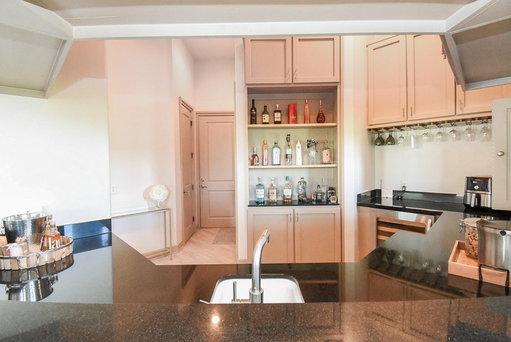 2819 Palmetto Bend