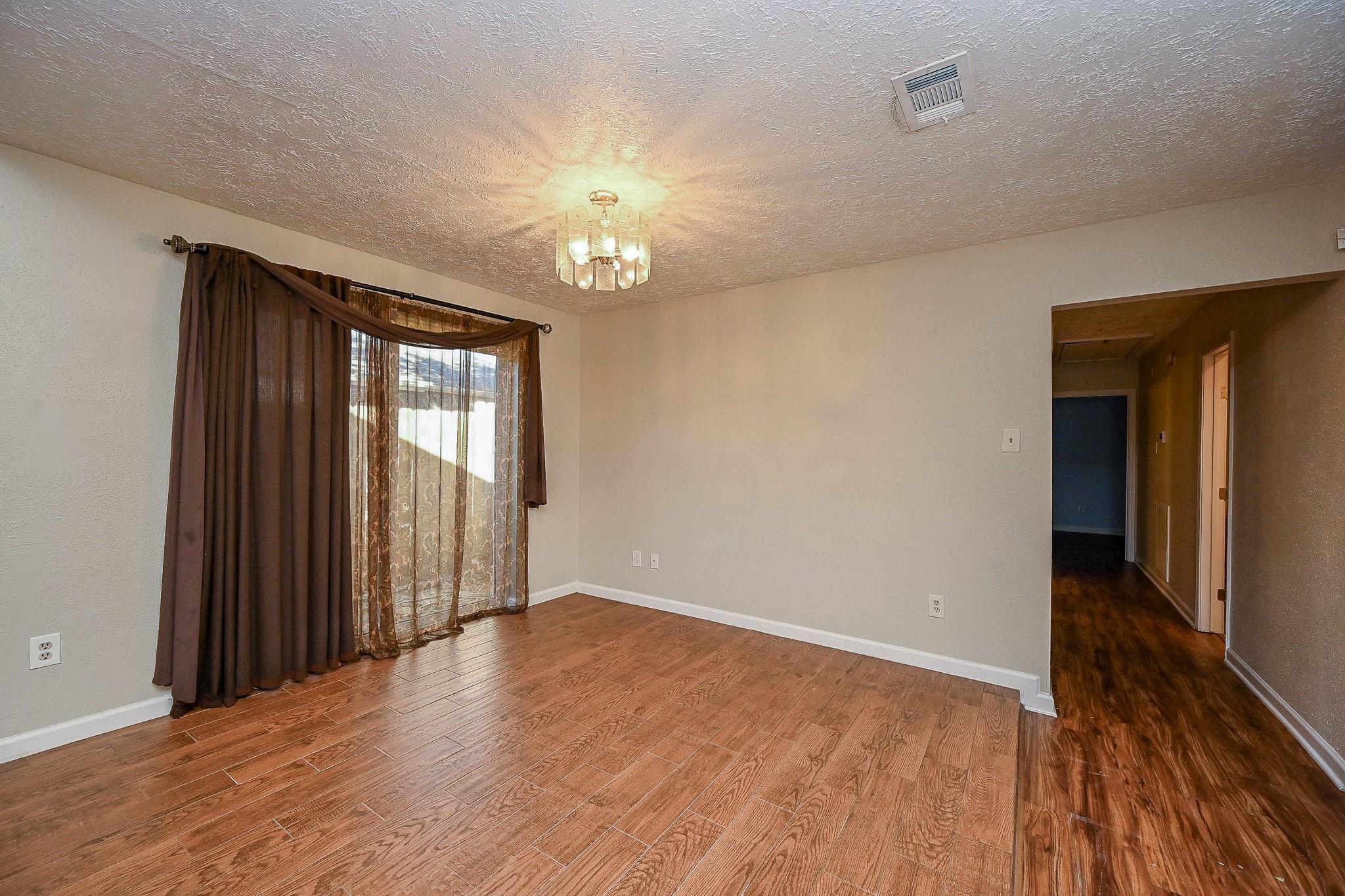 13814 Peach Hollow Lane