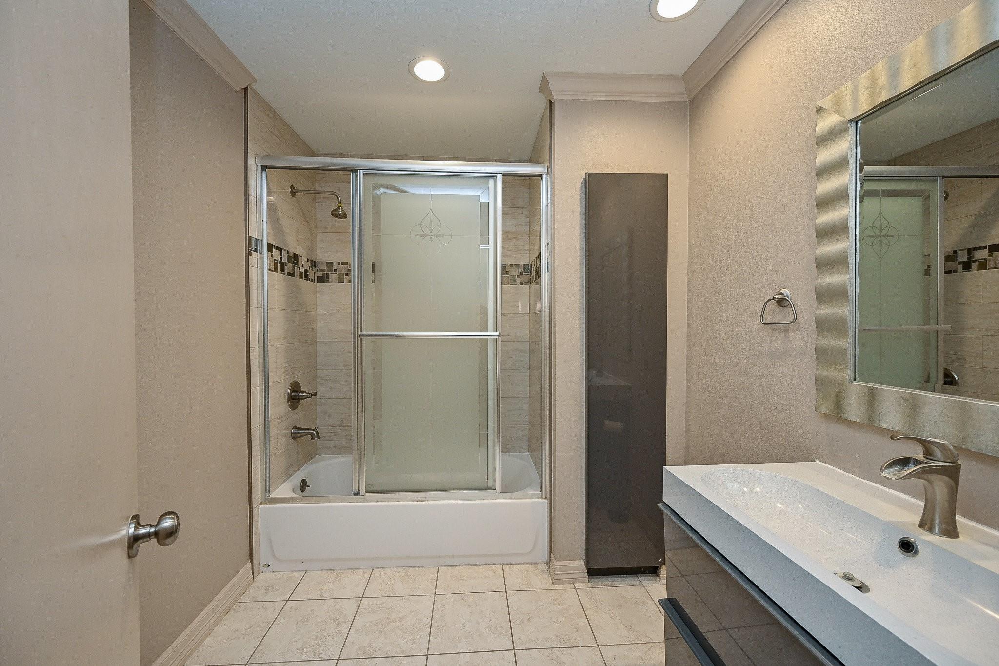 13814 Peach Hollow Lane