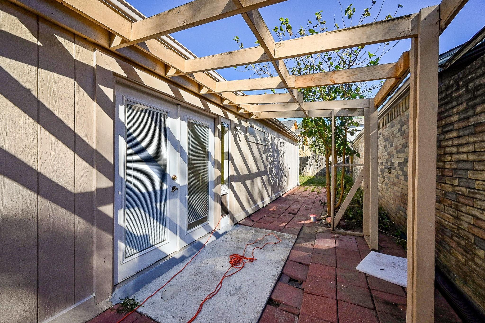 13814 Peach Hollow Lane