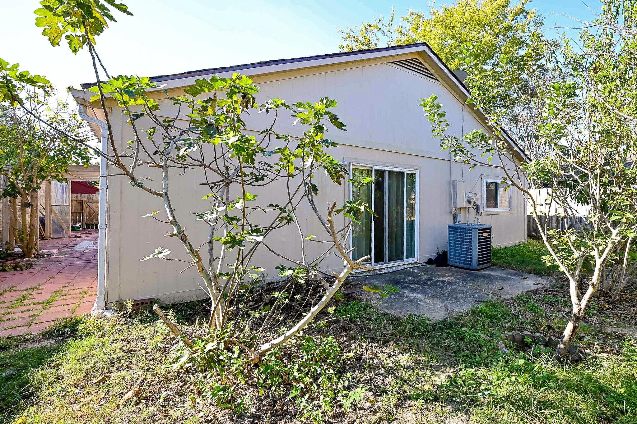 13814 Peach Hollow Lane