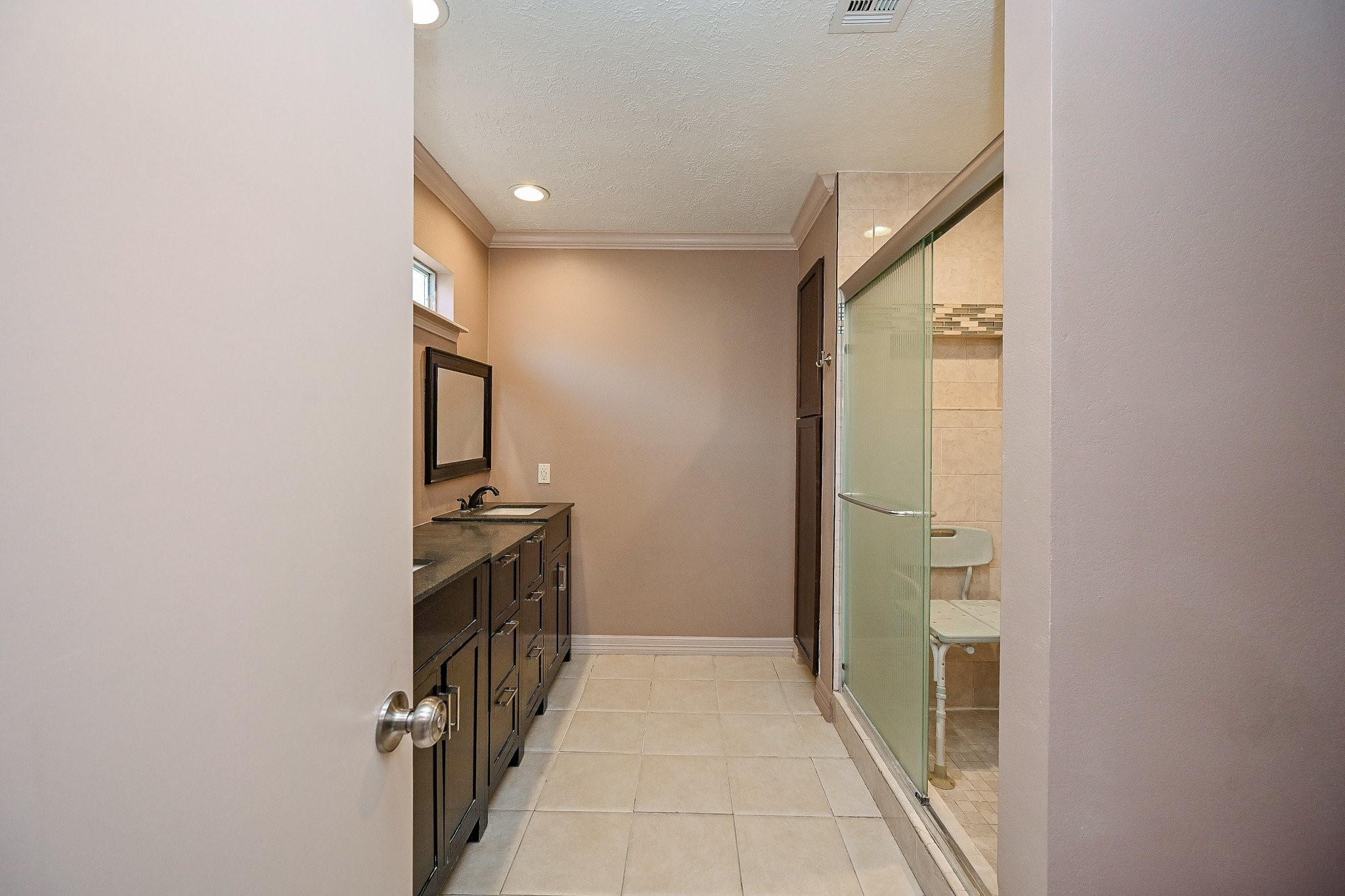 13814 Peach Hollow Lane