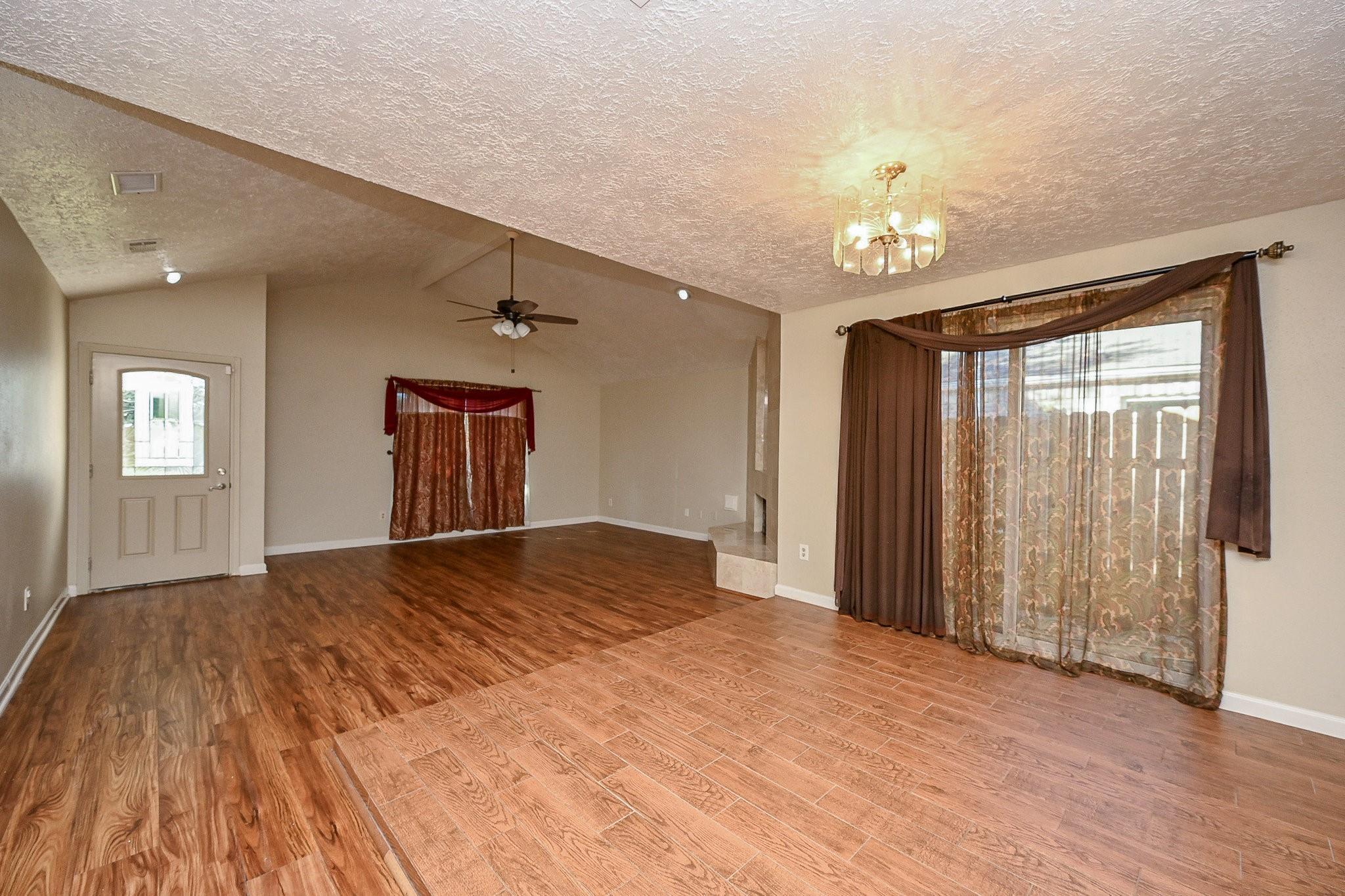 13814 Peach Hollow Lane