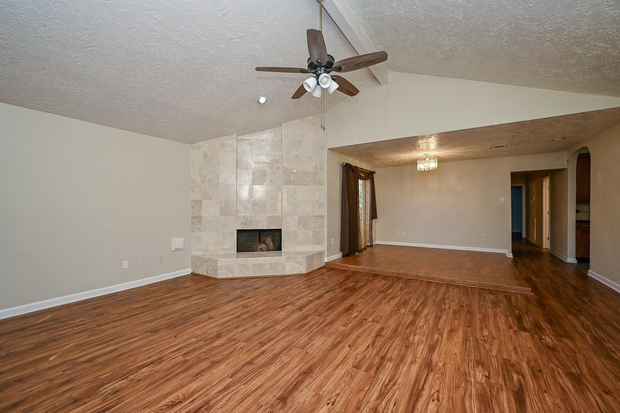 13814 Peach Hollow Lane