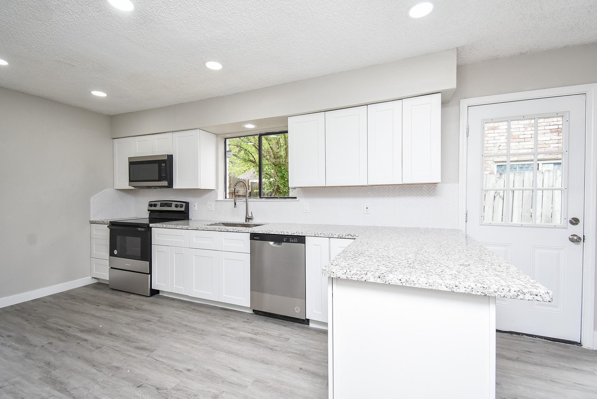 2802 Ashford Oak Drive