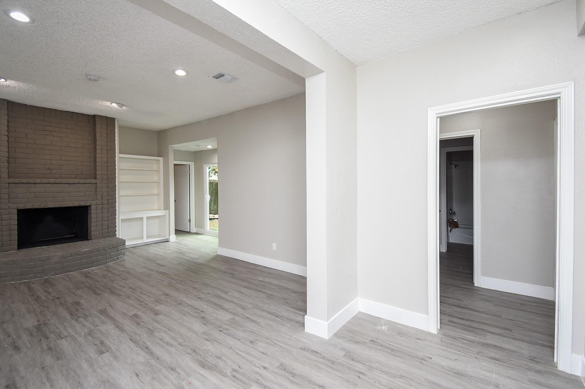 2802 Ashford Oak Drive