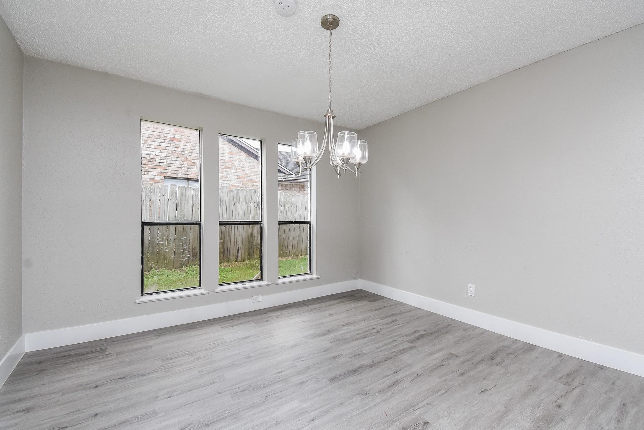 2802 Ashford Oak Drive