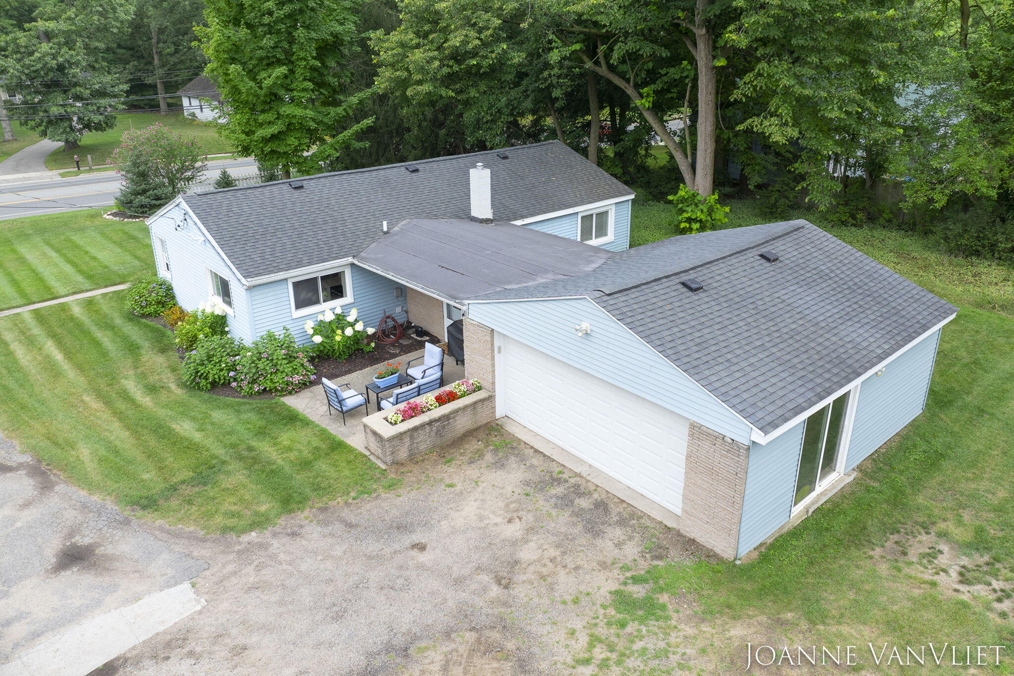 1895 4 Mile Road NE