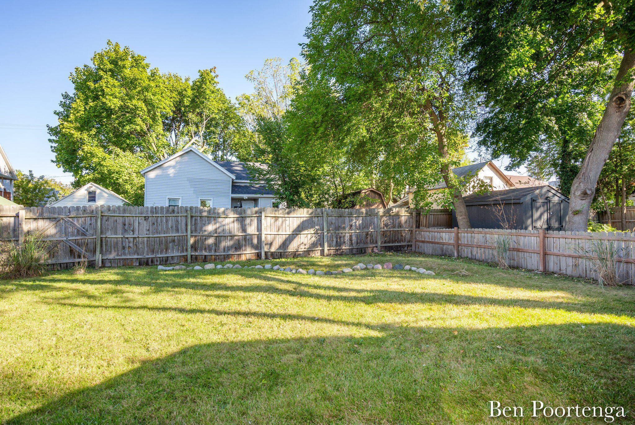 861 Second Street NW