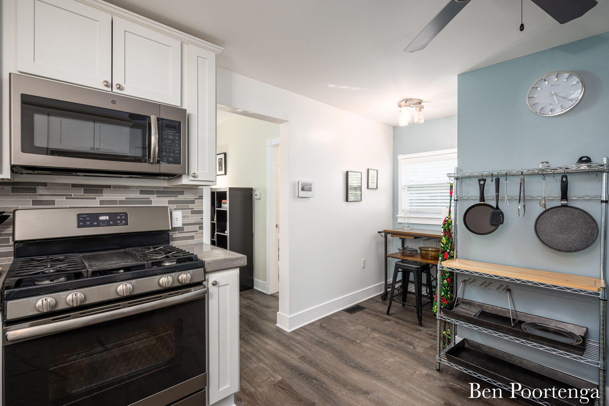 861 Second Street NW