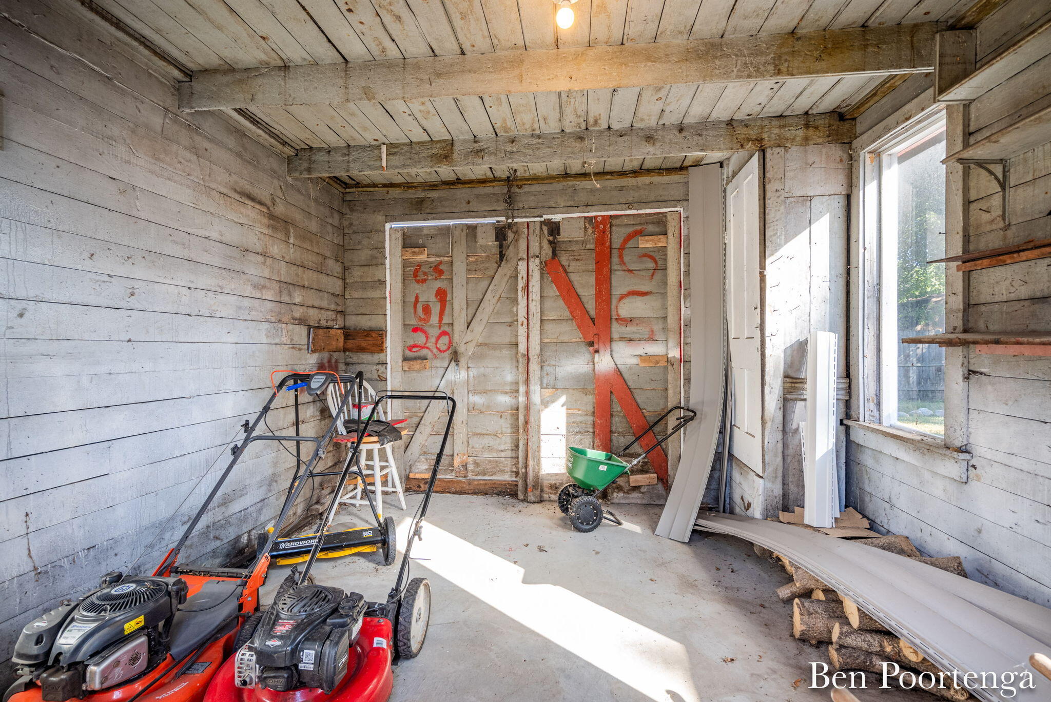 861 Second Street NW
