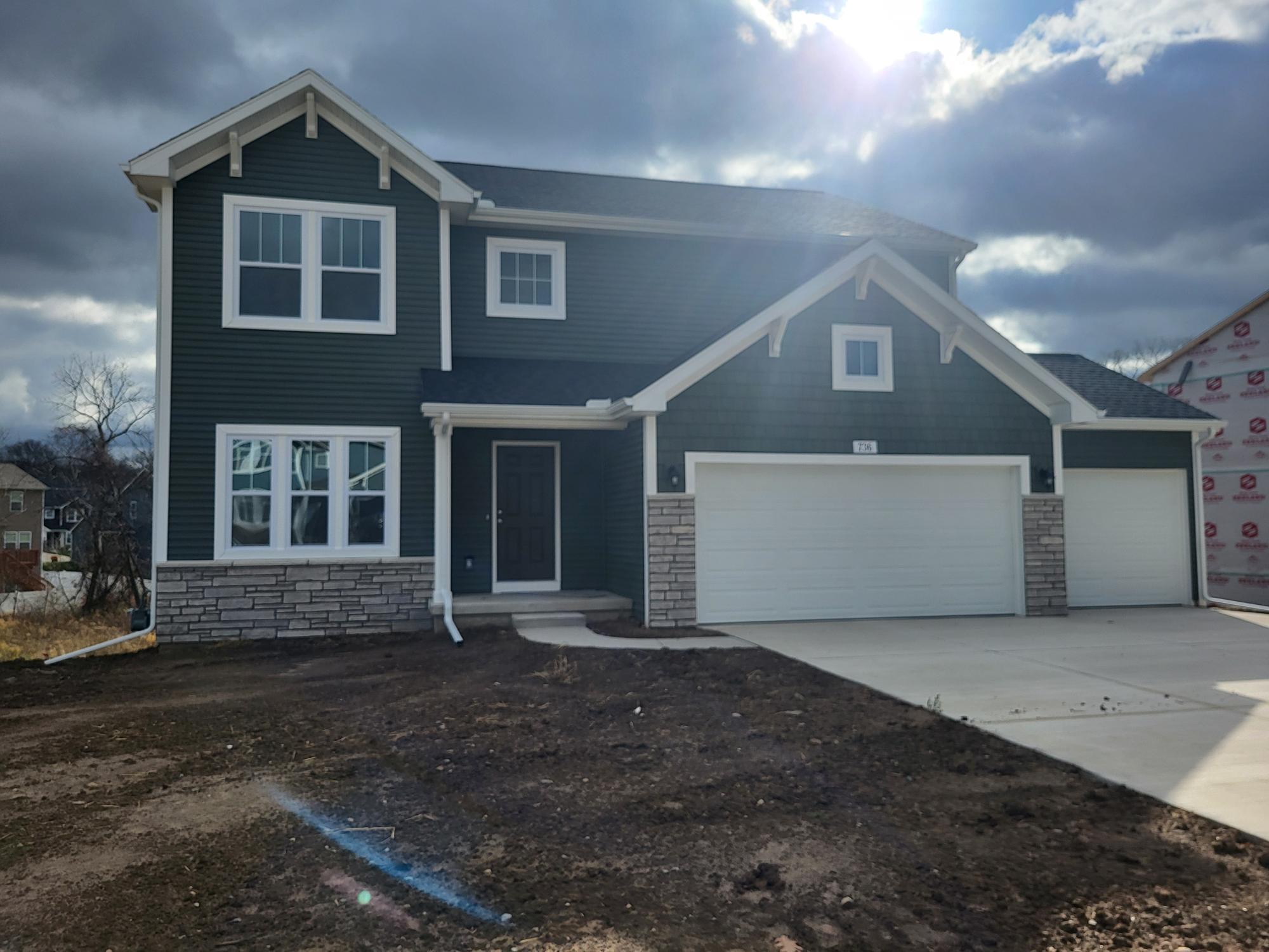736 Petoskey Stone Drive