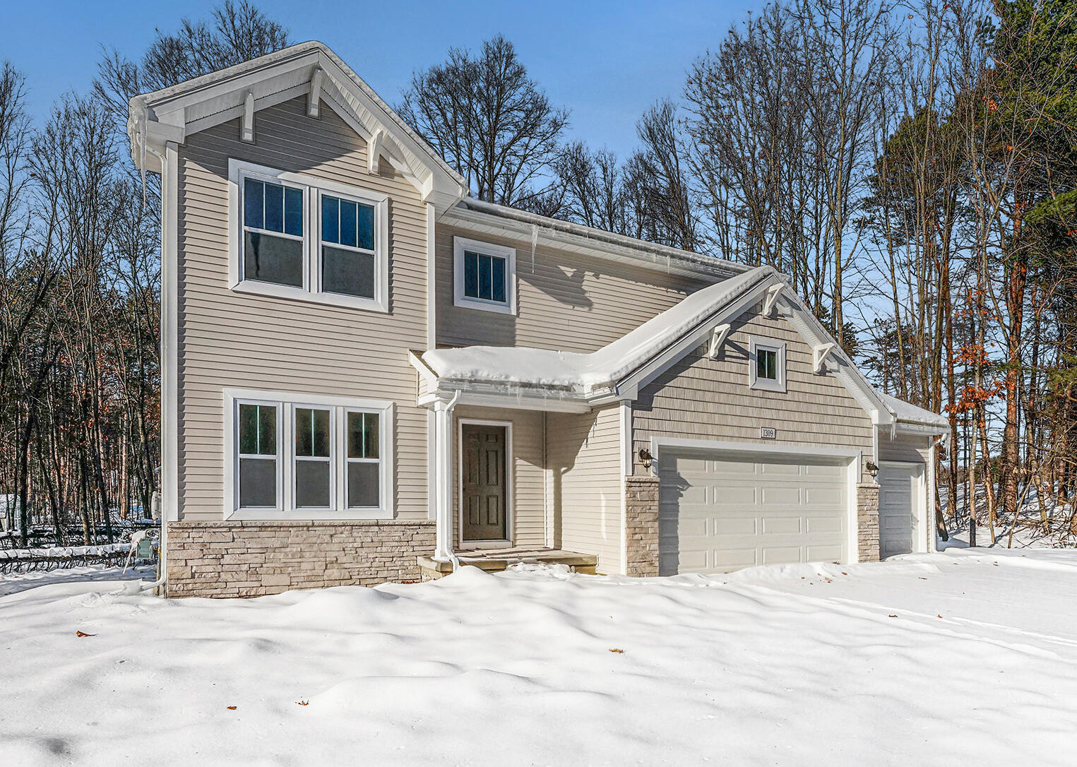 1309 Grosvenor Drive