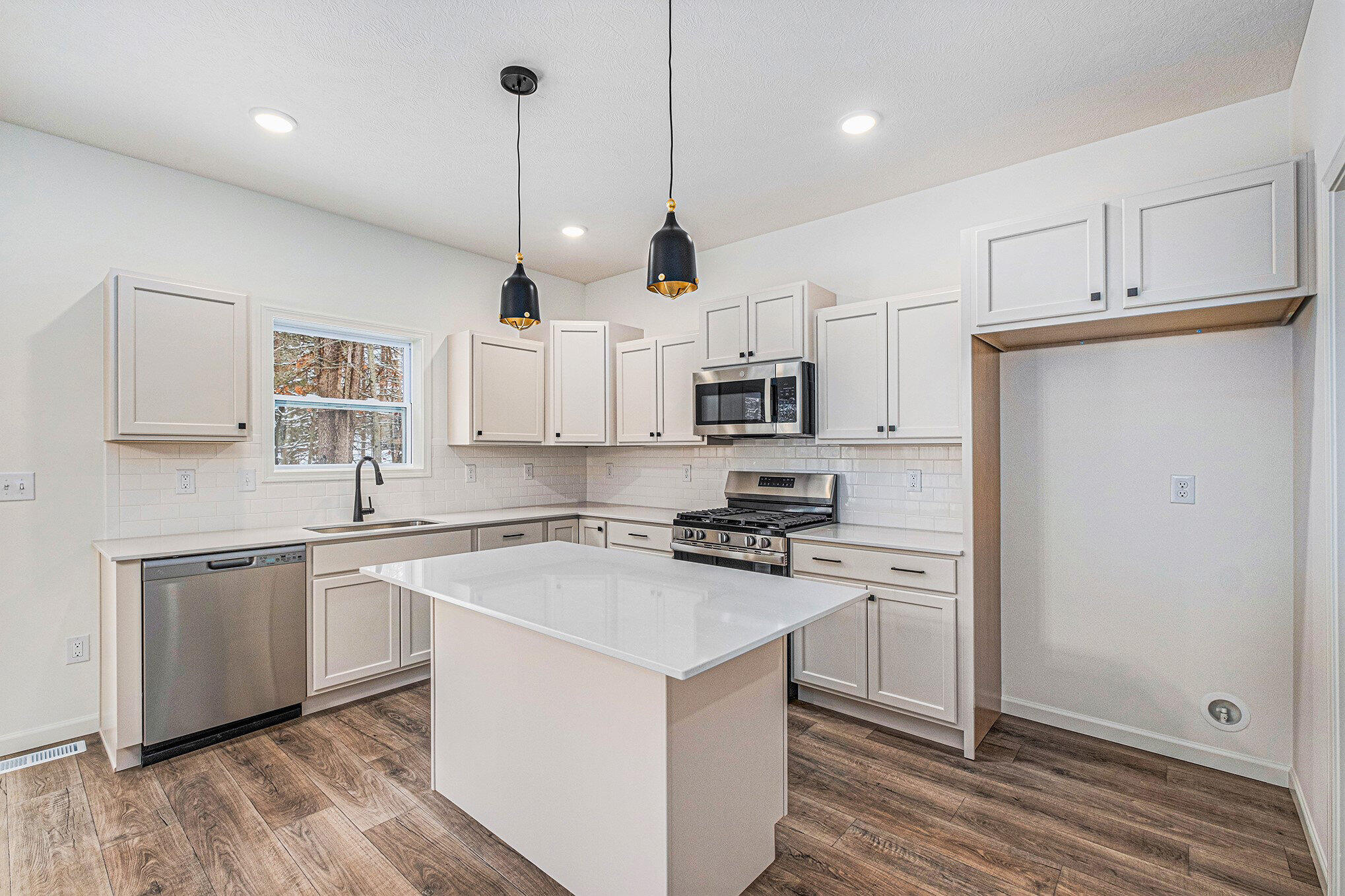 1309 Grosvenor Drive