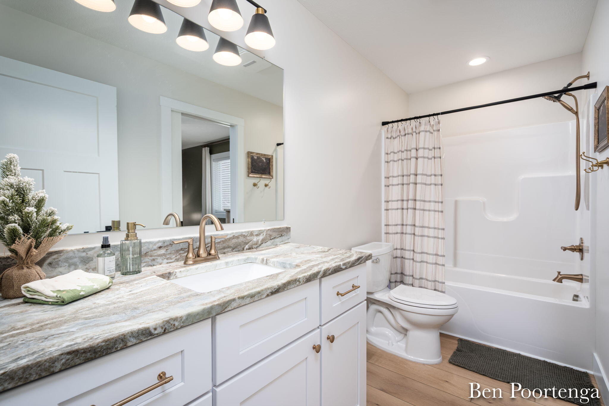 11809 Crimson Creek Drive