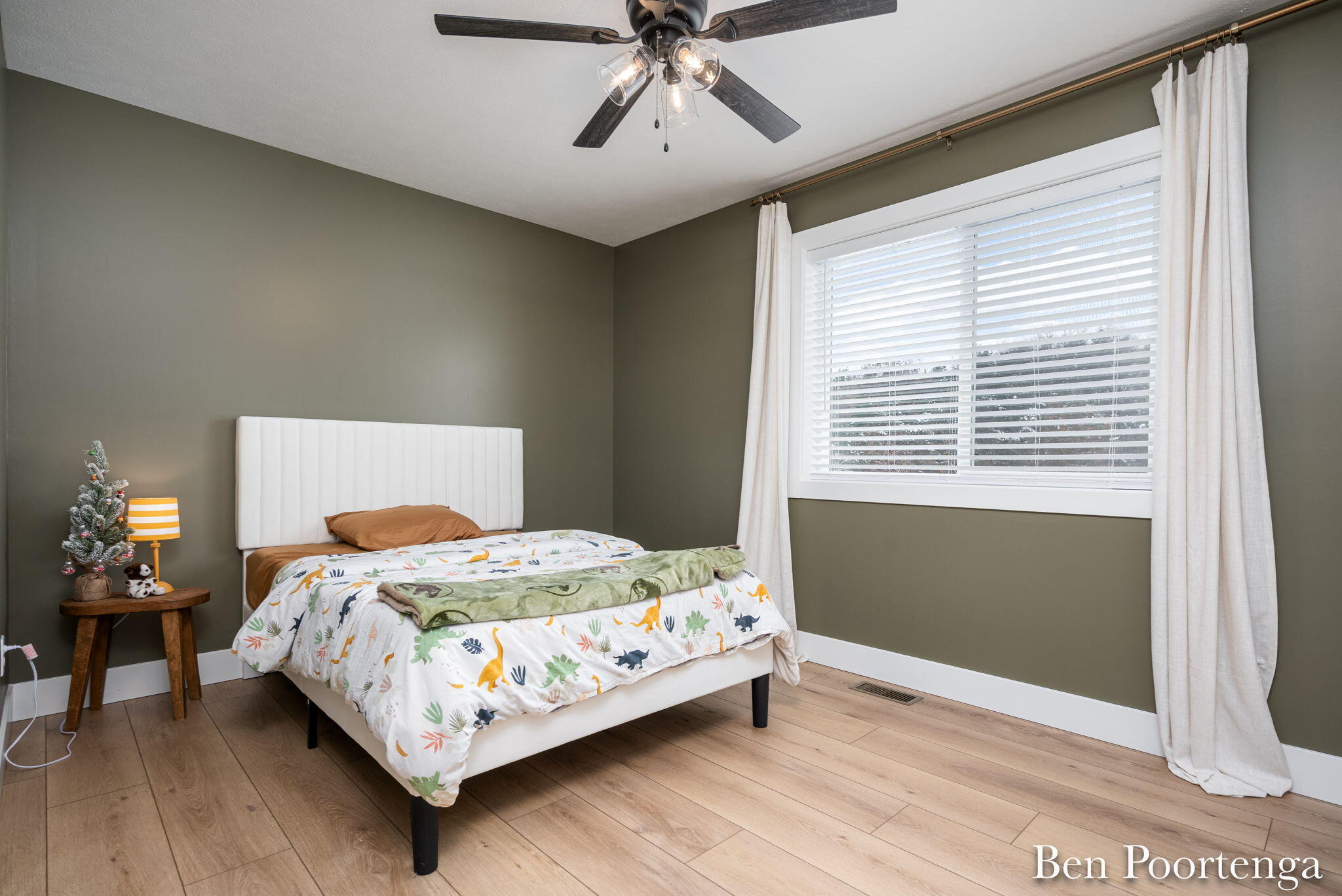 11809 Crimson Creek Drive