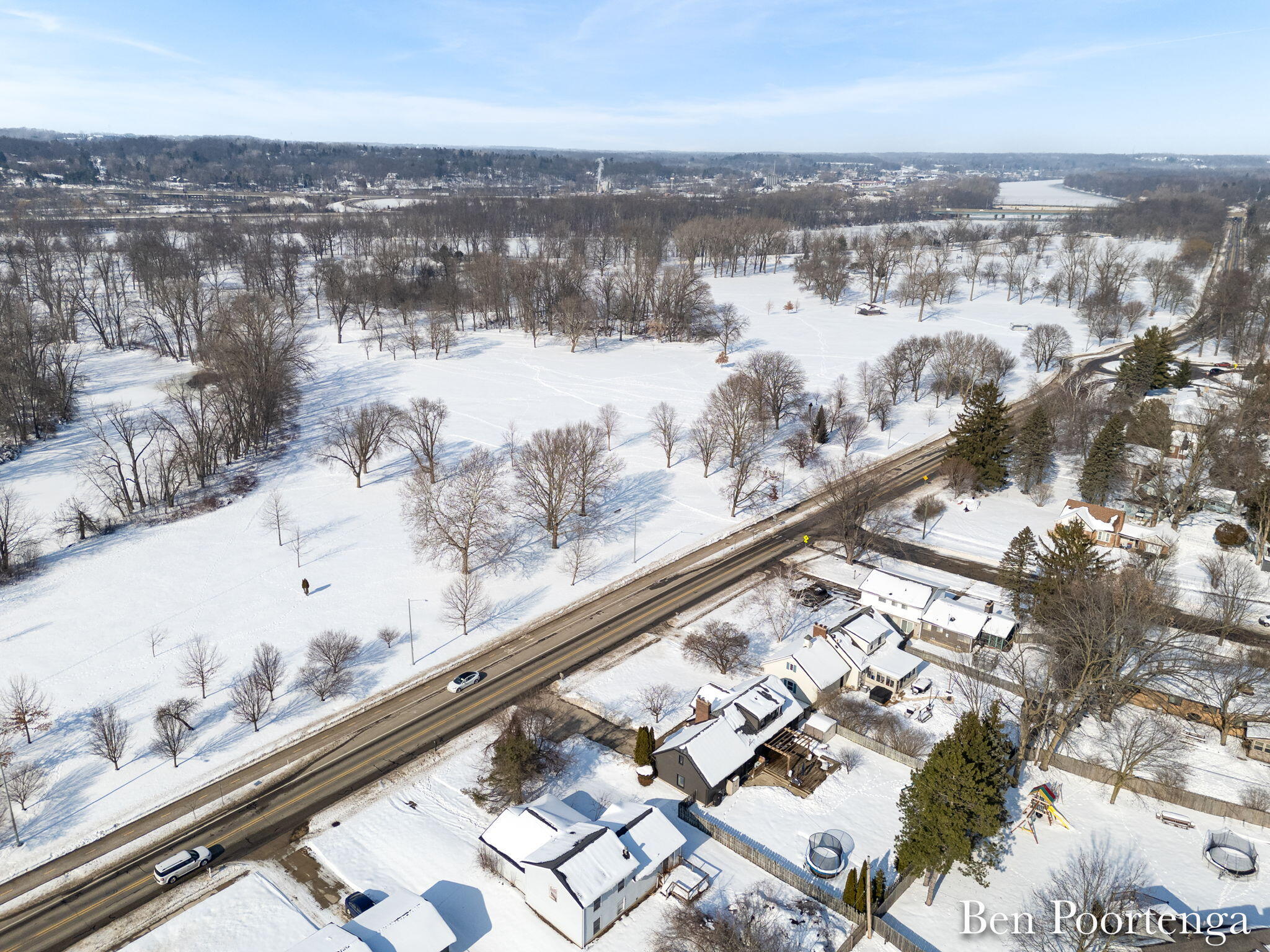 2646 Monroe Avenue NE