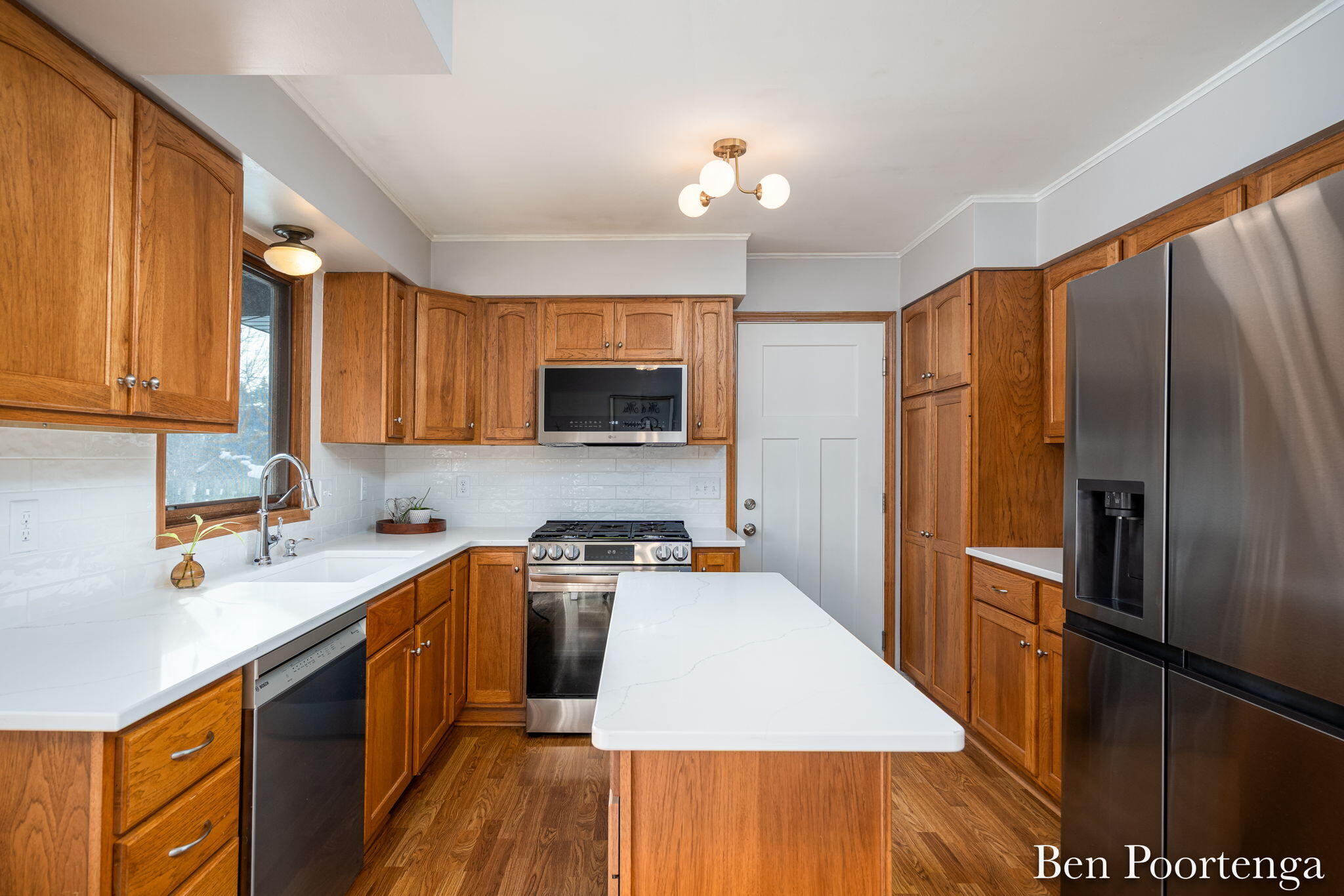 2646 Monroe Avenue NE