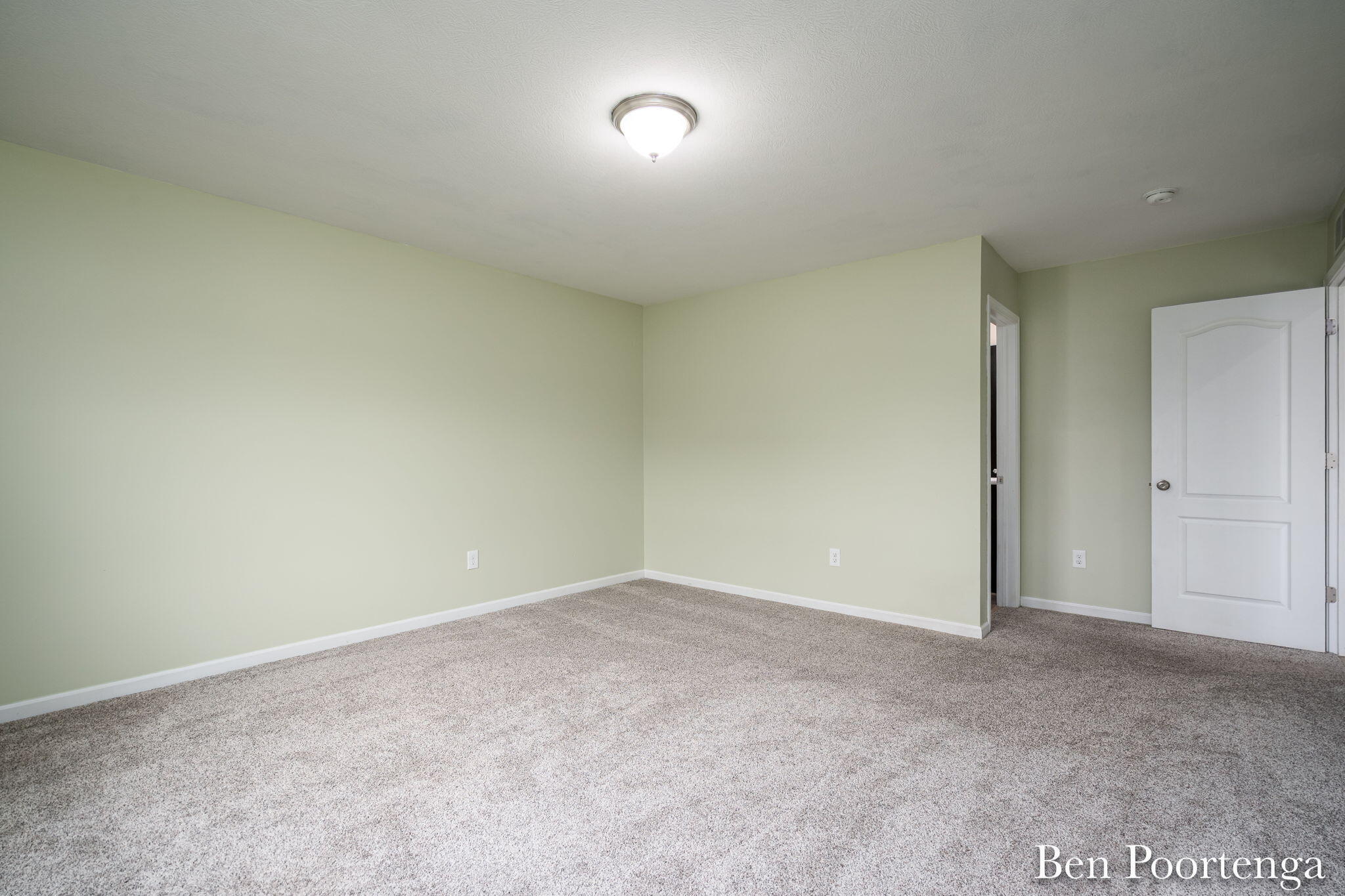11611 Kodiak Court SE