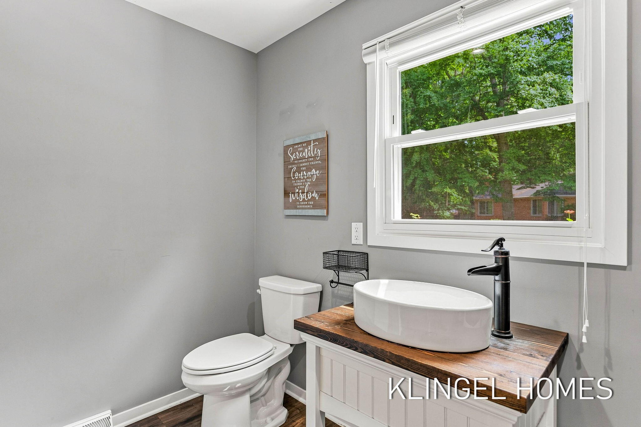 1371 Edgewood Drive